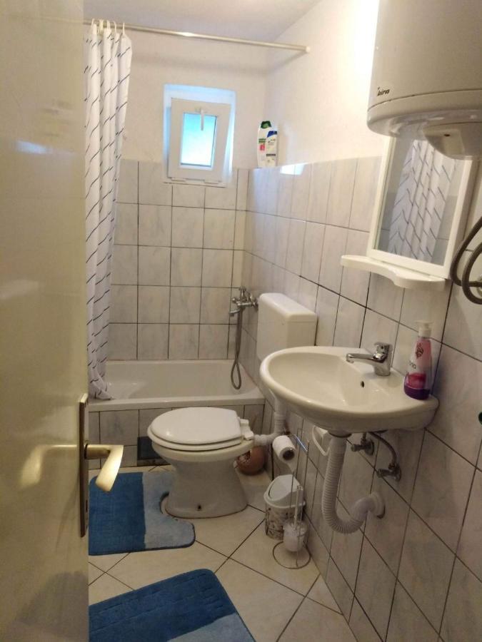 Apartman Mely Kulen Vakuf Exteriör bild